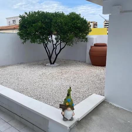 Zulie Guest house